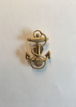 USMMA. C/M device for the combination cap. 2000s.