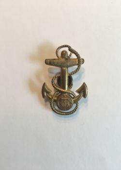 USMMA. C/M device for the combination cap. 1946.