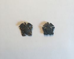 U.S. Navy. Officer. Garrison cap and collar device (obverse). 1943.